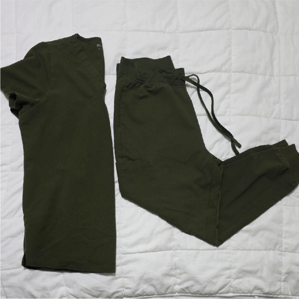 Olive Green Women's scrub set